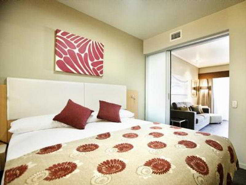 Grand Hotel And Apartments Townsville Eksteriør bilde