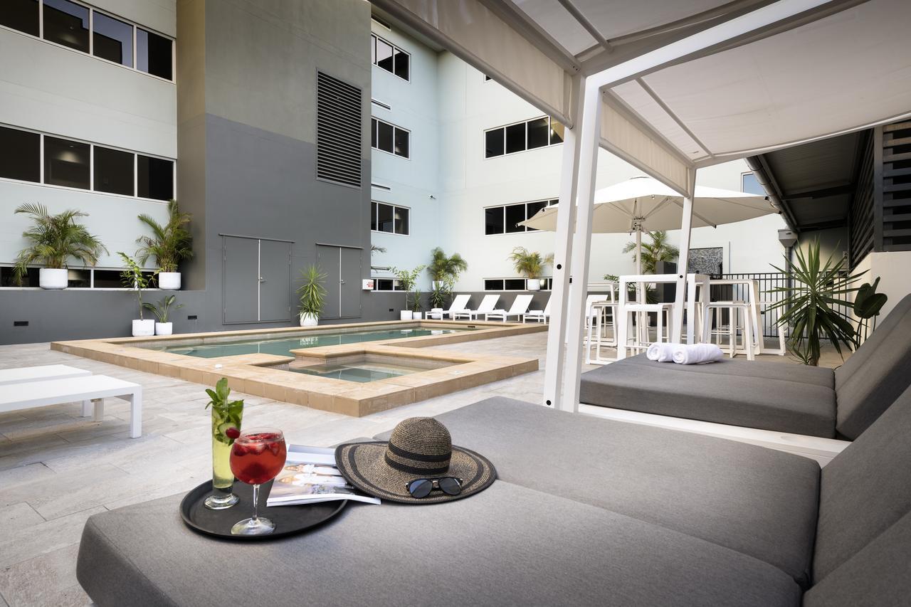Grand Hotel And Apartments Townsville Eksteriør bilde