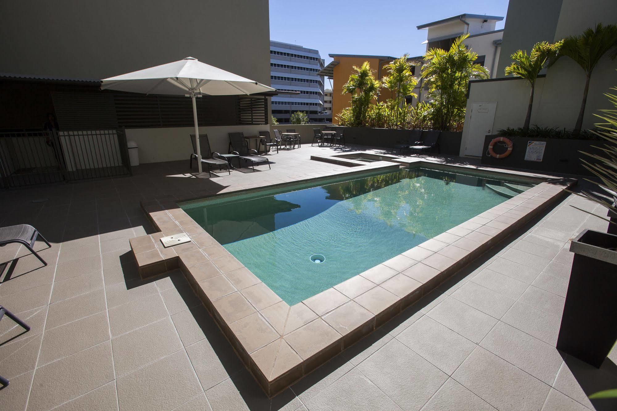 Grand Hotel And Apartments Townsville Eksteriør bilde