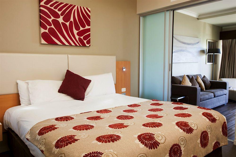 Grand Hotel And Apartments Townsville Eksteriør bilde
